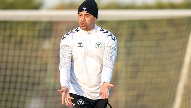 Konyaspor’da ilk 11 arayışları