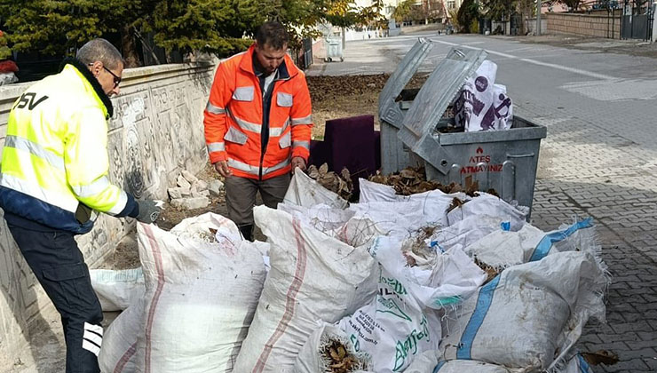 Kulu’da temizlik ekipleri iş başında