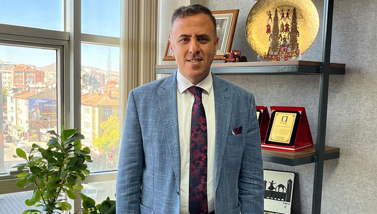 Mahmut Koçkuzu, sahada çalışmalarını sürdürüyor