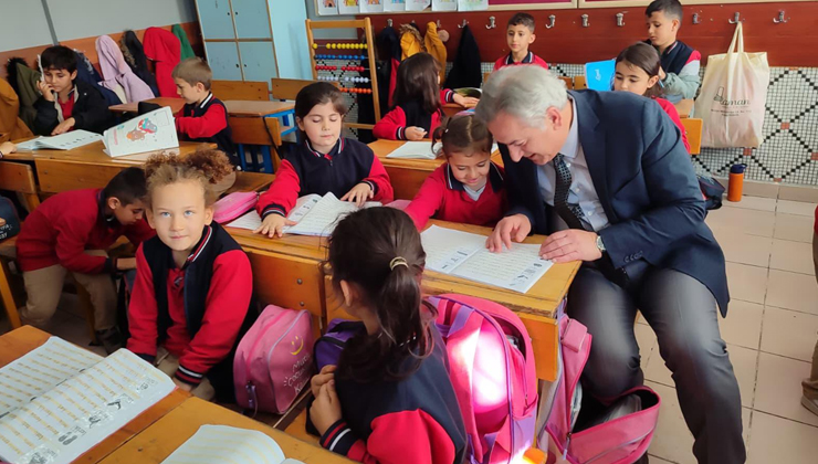 Müdür Yiğit, öğrencilerle bir araya geldi