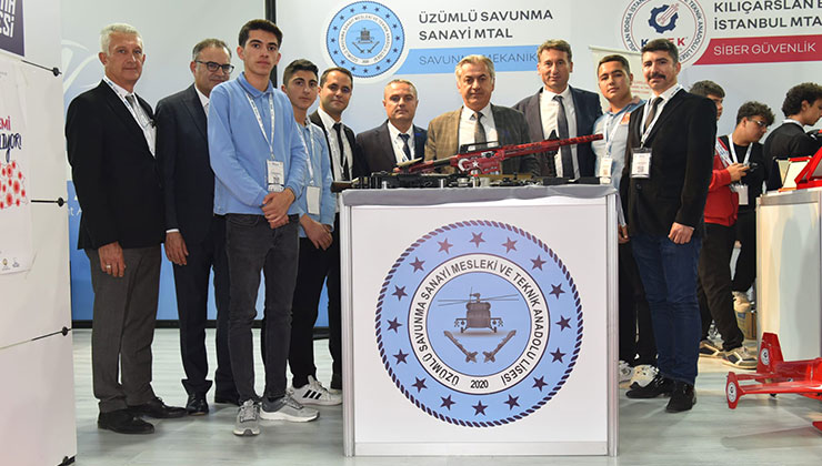 Müdür Yiğit Savunma Sanayi Fuarına katıldı