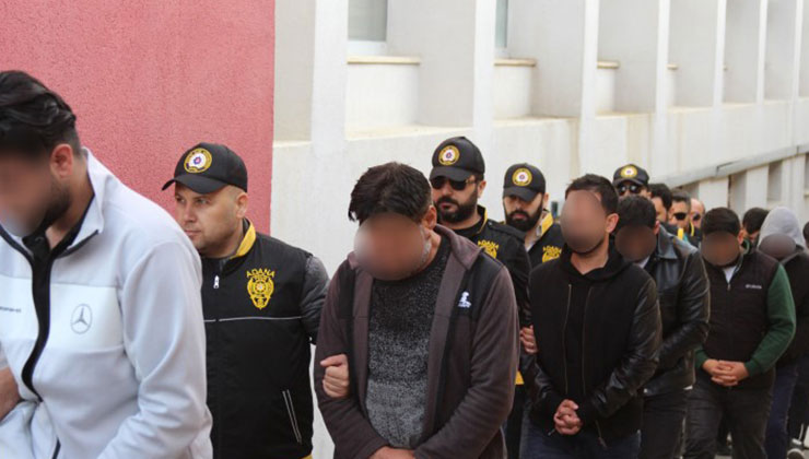Müteahhitleri 19 milyon lira dolandıran şebeke çökertildi: 23 ilde dev operasyon