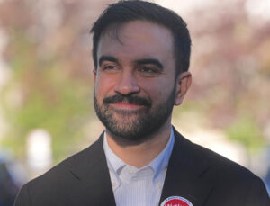 New York’un ilk Müslüman Belediye başkan adayı Mamdani, sandıktan zaferle çıktı