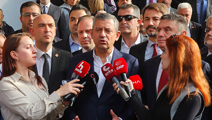 Özgür Özel: Mansur Yavaş’ı da tartıştırmak üzerine yaptıkları bir hamledir