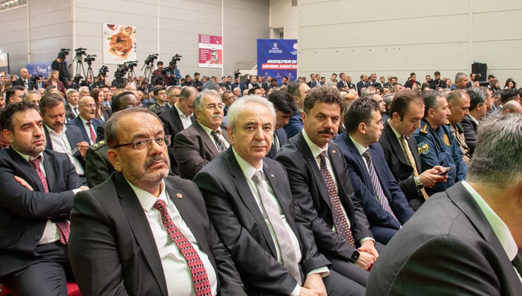 Rektör Yılmaz Savunma Sanayi Fuarına katıldı