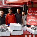 Samsunspor’un başarısını hamsiyle kutladı