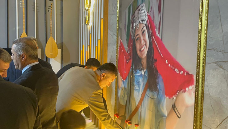 Şehit öğretmen Aybüke Yalçın, vurulduğu yerde anıldı