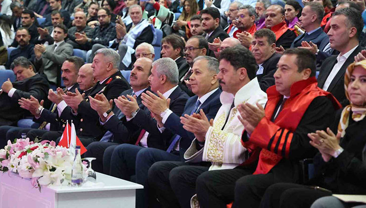 Selçuk Üniversitesinde Akademik Yıl, Bakan Yerlikaya’nın katılımıyla açıldı