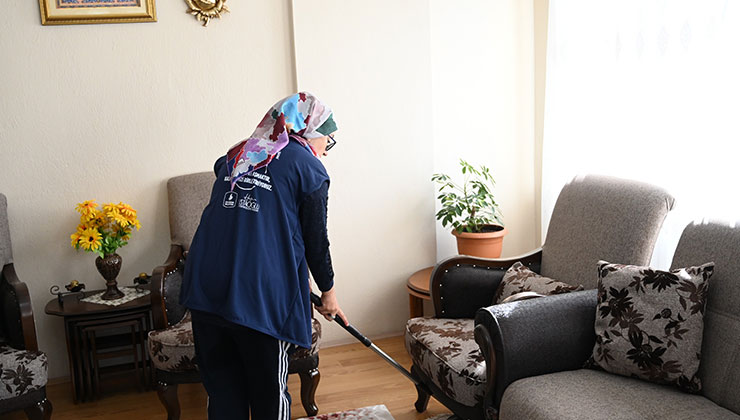 Seydişehir Belediyesi evde temizlik projesine aralıksız devam ediyor