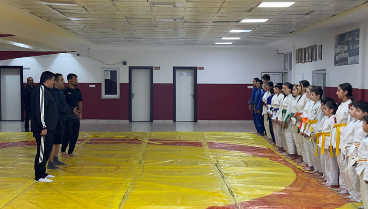 Seydişehir Kaymakamı Kıyıcı’dan sporculara moral ziyareti