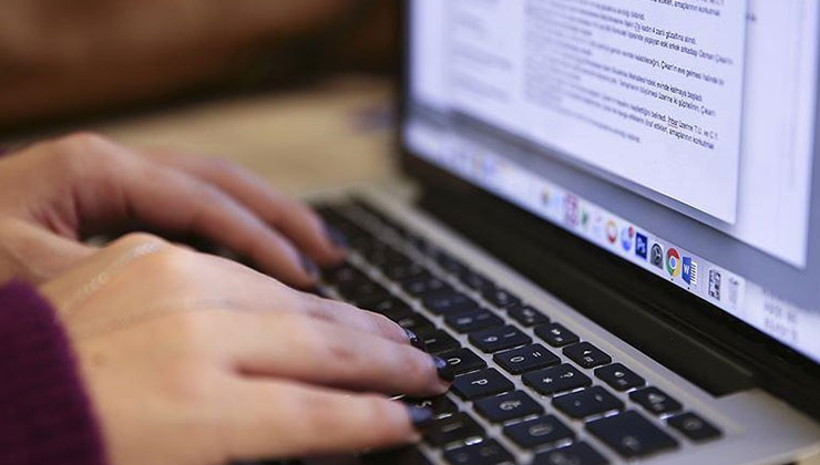 Şiddet mağduru kadınlara esnek ve uzaktan çalışma imkanı