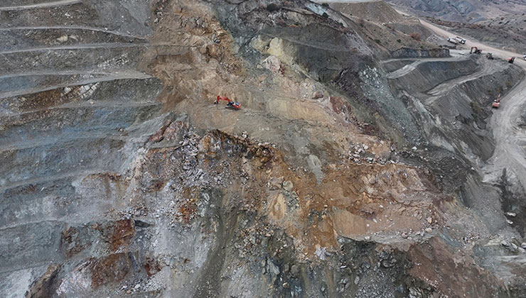 Sivas’ta maden ocağında göçük altında kalan şantiye müdürünü arama çalışmaları 10. gününde devam ediyor