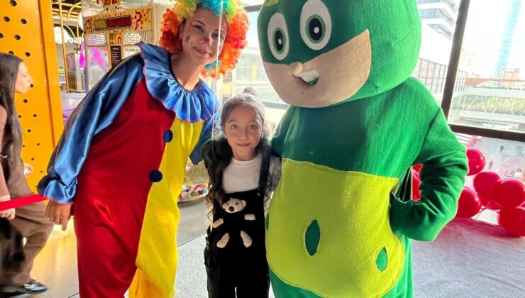 Türkiye’nin konuştuğu gence Enntepe’de özel kutlama