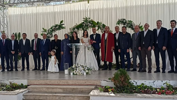 Un sanayicileri ve protokol bu düğünde buluştu