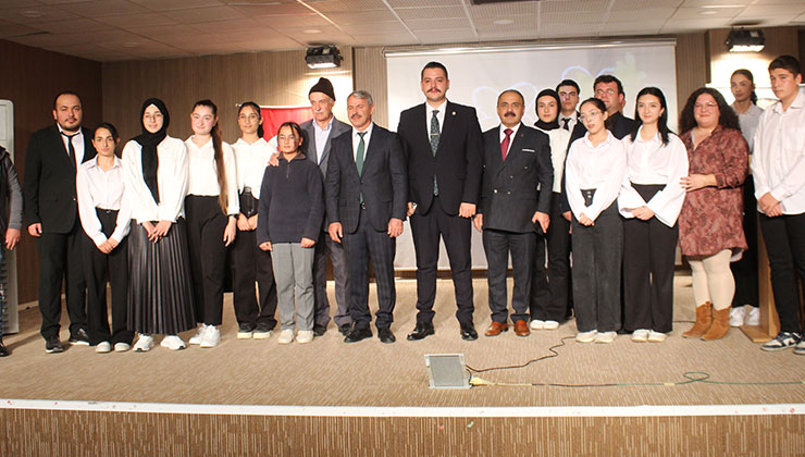 Yunak’ta Öğretmenler Günü kutlandı