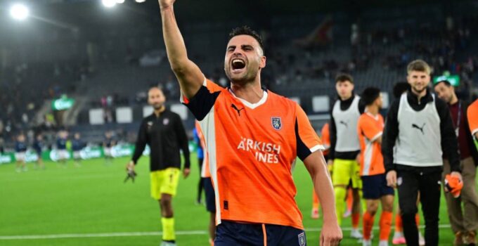 Konyaspor, Deniz Türüç ile masaya oturuyor