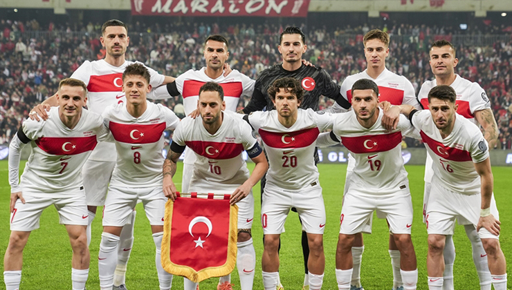 A Milli Takım yerini korudu