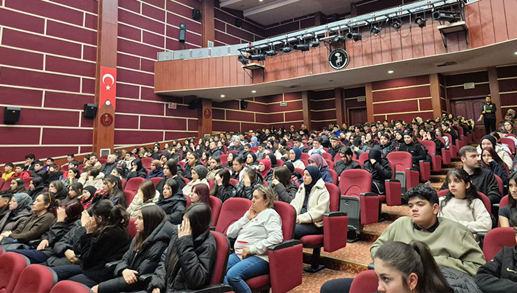 Akşehir’de Siber Farkındalık Seminerleri düzenlendi