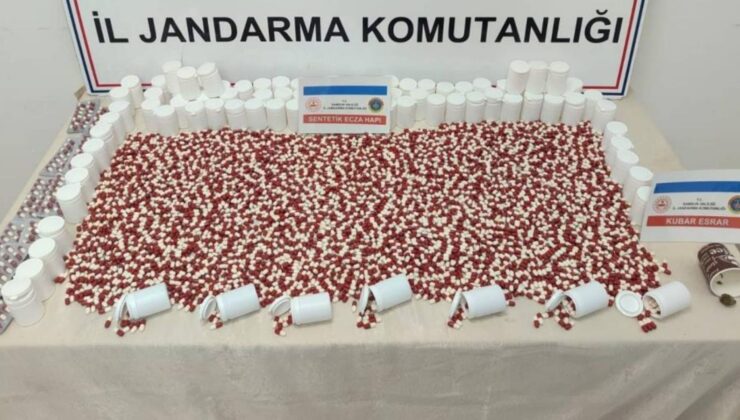 Apartman yöneticisi jandarma tarafından 7 bin uyuşturucu hapla yakalandı