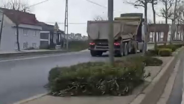 Arnavutköy’de hafriyat kamyonu ters yöne girerek süratle ilerledi