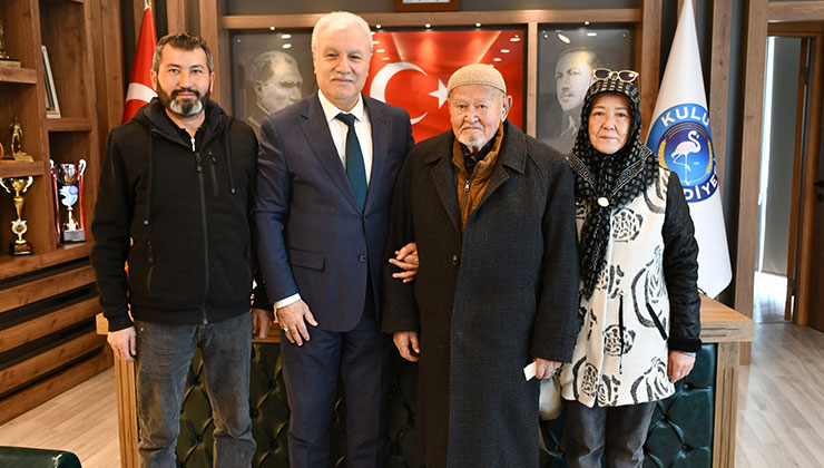 Asırlık çınardan Başkan Sertdemir’e ziyaret