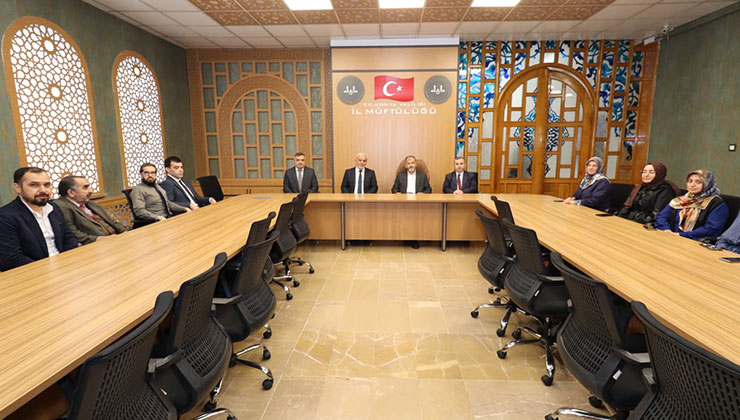 “Azim başarılarıyla topluma örnek oluyorlar”