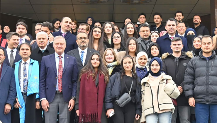 Bakan Murat Kurum’dan Selçuk Üniversitesi öğrencilerine sürpriz jest