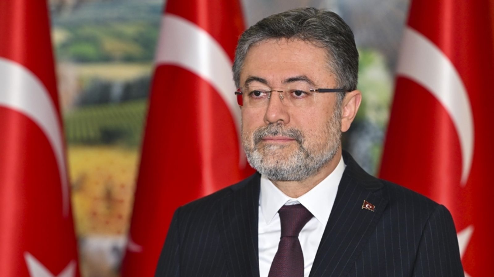 Bakan Yumaklı, ürünlerde pestisit kalıntısını önlemeyi amaçlayan yeni B-Reçete Sistemi’ni anlattı