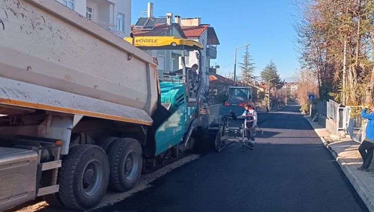 Beyşehir’de asfaltlama çalışmaları devam ediyor