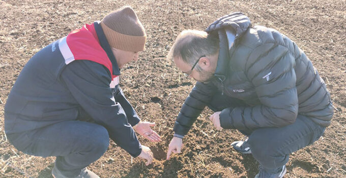 Beyşehir’de meyve bahçeleri denetlendi
