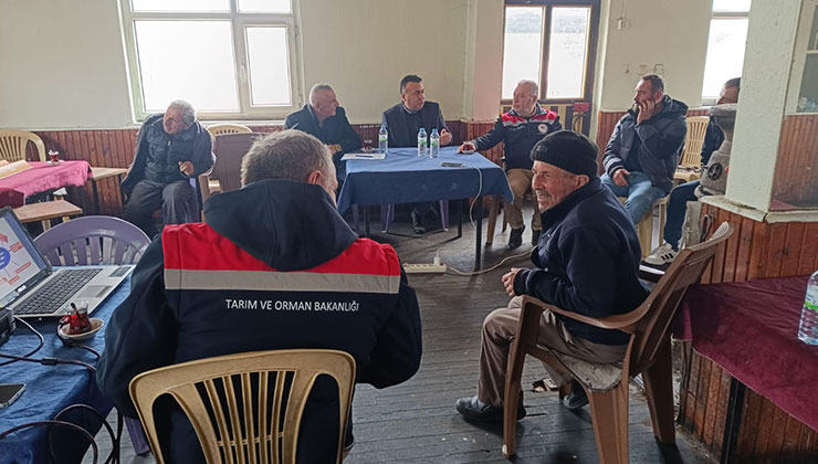 Çiftçiler için bereketli topraklarda Cuma buluşmaları sürüyor