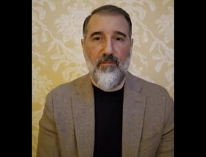 Devrik Esed rejiminin oligarklarından Mahluf, din adamı Gazal’ın “federasyon” talebini eleştirdi