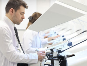 Diş hekimi adayları simülasyon merkezinde gerçek klinik deneyimi yaşıyor