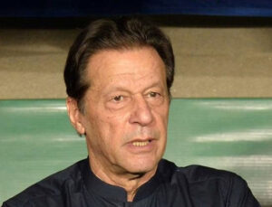 Eski Pakistan Başbakanı İmran Han ile eşi, 17’şer yıl hapis cezasına çarptırıldı