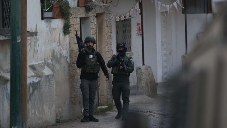 İsrail, işgal altındaki Batı Şeria’da bazı köyleri abluka altına aldı