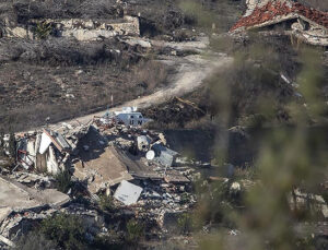 İsrail ordusu, Lübnan topraklarına girerek sınır hattındaki bir evi havaya uçurdu