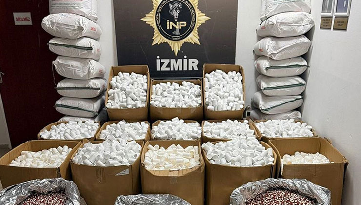 İzmir’de 2 milyon 309 bin 774 uyuşturucu hap ele geçirildi