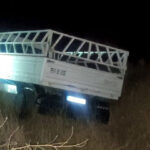 Kamyonet şarampole devrildi: 1 yaralı