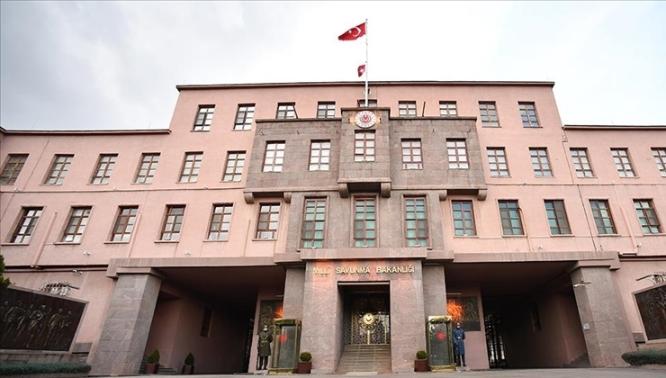 Karadeniz’de kontrolden çıktığı tespit edilen İHA düşürüldü