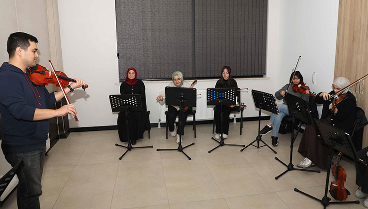 Karatay, genç yetenekler geleceğe hazırlanıyor