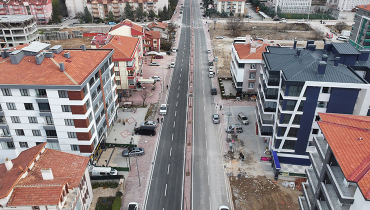 Karatay’da o caddede sıcak asfalt çalışması tamamlandı
