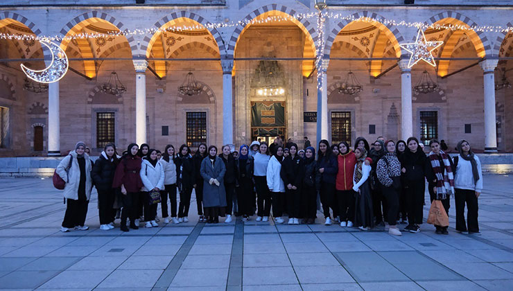 Karatay’da öğrenciler sabah namazı programında buluşuyor