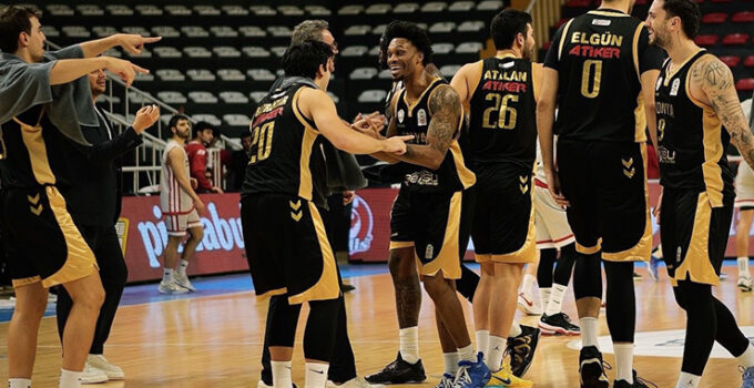 Konya Büyükşehir hükmen galip