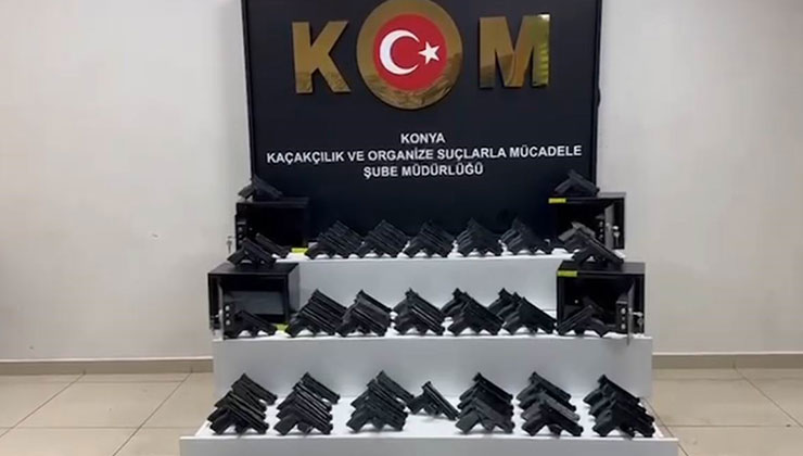 Konya Polisinden kaçak silah operasyonu: 100 tabanca ele geçirildi