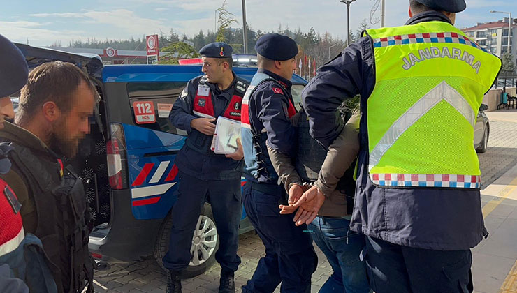 Konya’da darbedilen kişinin silahla öldürülmesiyle ilgili 3 şüpheli yakalandı