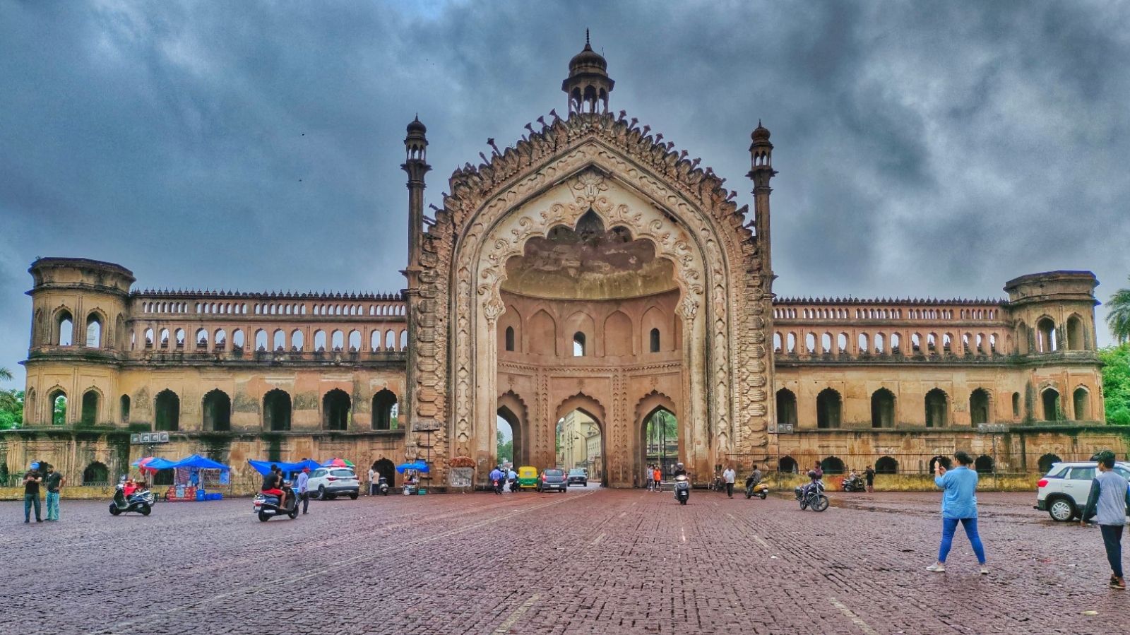 Konya’da değil Hindistan’da: RUMİ DARWAZA