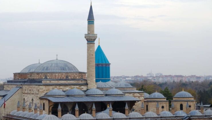 Konya’da esnaf Hazreti Mevlana’nın 752. Vuslat Yıl Dönümü törenlerine hazır
