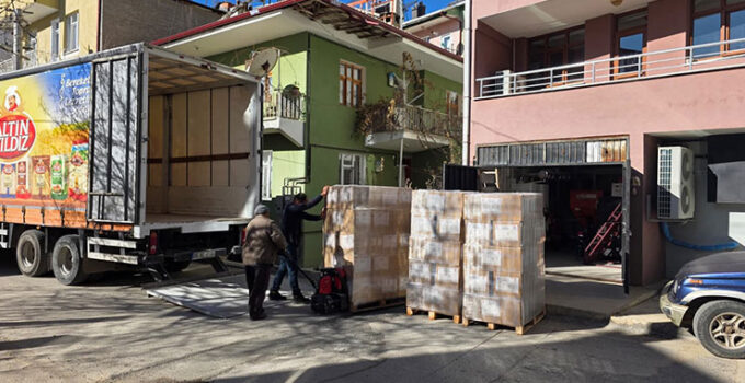 Konya’da ihtiyaç sahiplerine yardımlar teslim edildi