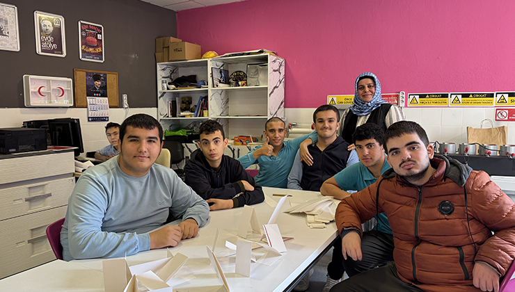 Konya’da meslek edinen özel eğitim öğrencileri iş hayatına kazandırılıyor