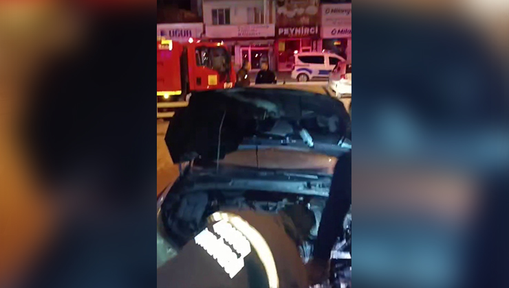 Konya’da park halindeki otomobilde yangın